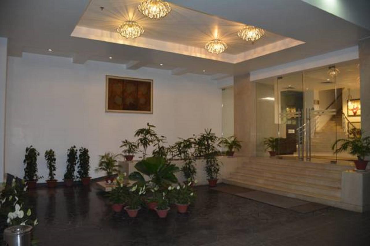 Hotel Natraj Dibrugarh Exterior photo